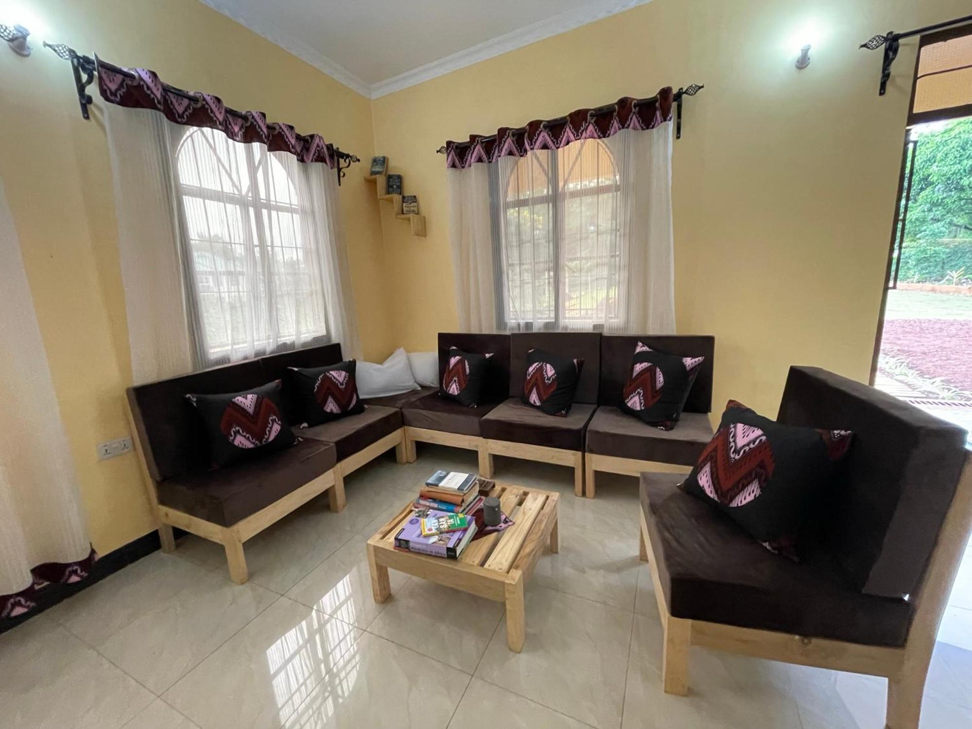 Home Feeling Kilimanjaro Моши Екстериор снимка